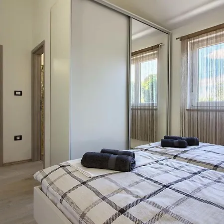 Vila Sissano Mit Privatem Pool In Naehe Pula